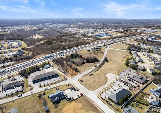 2nd image of 1944 W Pearce Blvd, Wentzville, MO 63385 | MLS# MIS26007572