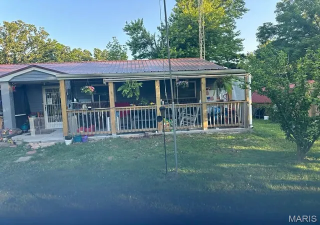 Homes for sale in St James, MO | 20262 Hwy 8, St James, MO 65559 | MLS# MIS26007677