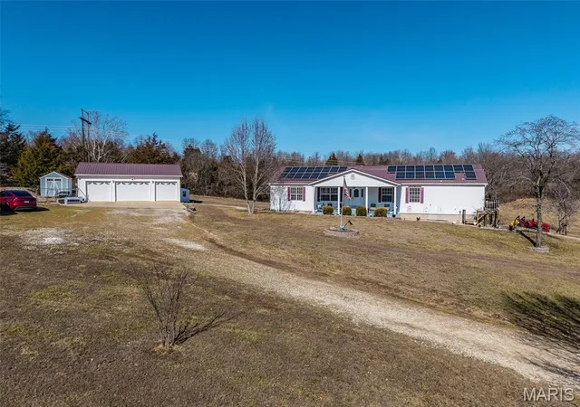 Homes for sale in Richland, MO | 28345 Sapphire Dr, Richland, MO 65556 | MLS# MIS26007740