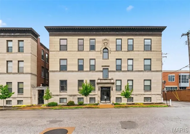 Homes for sale in St. Louis, MO | 322 N Boyle Ave, St. Louis, MO 63108