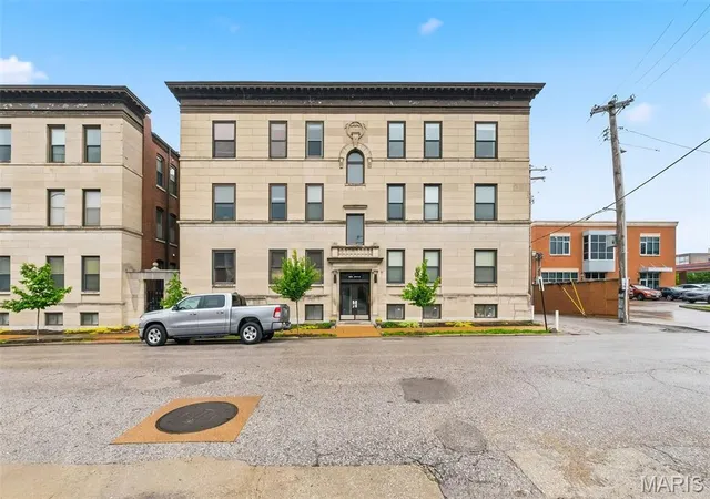 Homes for sale in St. Louis, MO | 322 N Boyle Ave, St. Louis, MO 63108