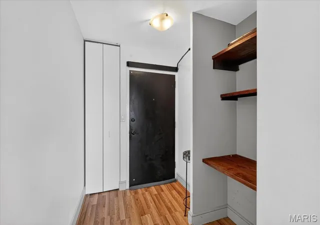 2nd image of 210 N 17Th St #1412, St Louis, MO 63103 | MLS# MIS26007947