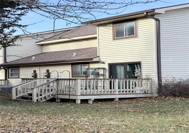 Photo 3 of Townhouse for sale at 901 Sundown Dr, Kirksville, MO 63501 | MLS# MIS26008056 | Listing updated on 2026-07-18