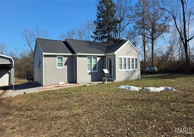 Photo 2 of Sale Pending at 5108 Palestine Rd, Chester, IL 62233 | MLS# MIS26008093 | Listing updated on 2026-09-13