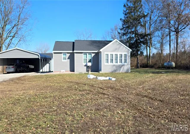 Photo 2 of Sale Pending at 5108 Palestine Rd, Chester, IL 62233 | MLS# MIS26008093 | Listing updated on 2026-09-13