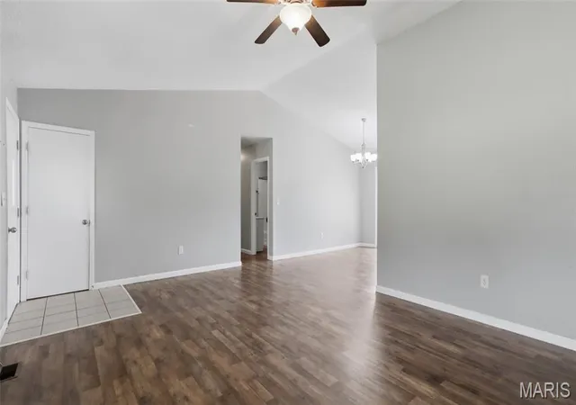 4th image of 16650 Walnut Dr, Plato, MO 65552 | MLS# MIS26008243