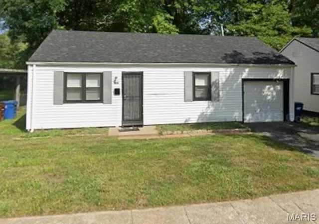Homes for sale in Saint Louis, MO | 470 Mueller Ave, Saint Louis, MO 63135 | MLS# MIS26008282