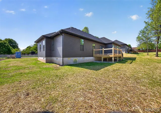 Homes for sale in Lebanon, MO | 2228 Cherry Blossom Cir, Lebanon, MO 65536 | MLS# MIS26008510