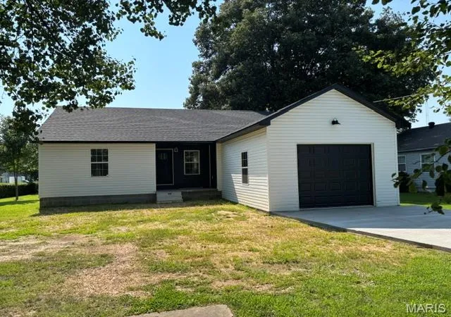 1st image of 128 S Mulberry St, Dexter, MO 63841 | MLS# MIS26008727