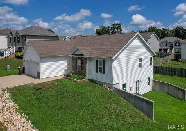 Homes for sale in Waynesville, MO | 22953 Revelation Rd, Waynesville, MO 65583 | MLS# MIS26008805