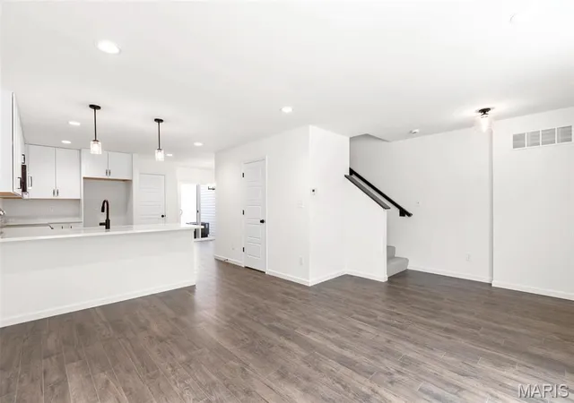 4th image of 173 Sunset Terrace Dr, Wentzville, MO 63385 | MLS# MIS26008816