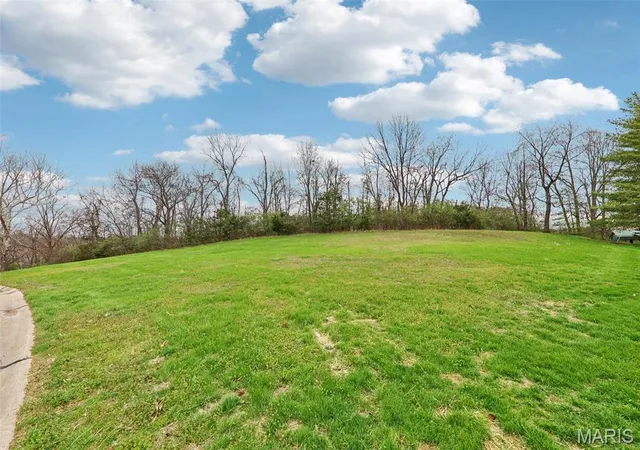 5th image of 13004 Pingry Pl, Saint Louis, MO 63131 | MLS# MIS26008835
