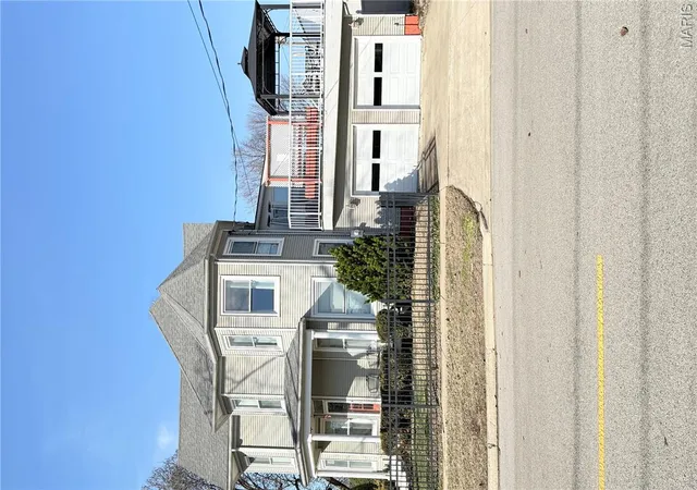 Homes for sale in Greenville, IL | 221 E Main St, Greenville, IL 62246 | MLS# MIS26008936