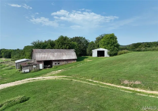 2nd image of 11742 Hwy D, Louisiana, MO 63353 | MLS# MIS26009113
