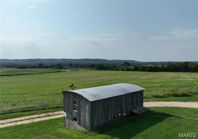 5th image of 11742 Hwy D, Louisiana, MO 63353 | MLS# MIS26009113