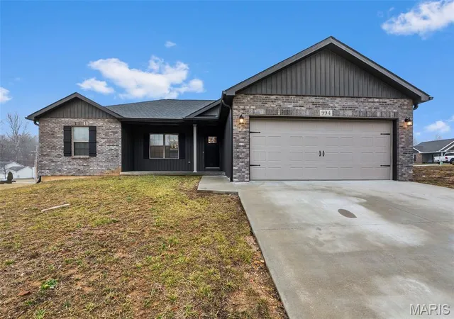 1st image of 3828 Silverton Cir, Cape Girardeau, MO 63701 | MLS# MIS26009148