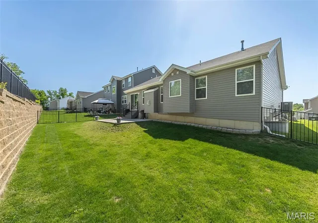 Homes for sale in Lake Saint Louis, MO | 162 Hidden Bluffs Dr, Lake Saint Louis, MO 63367 | MLS# MIS26009435