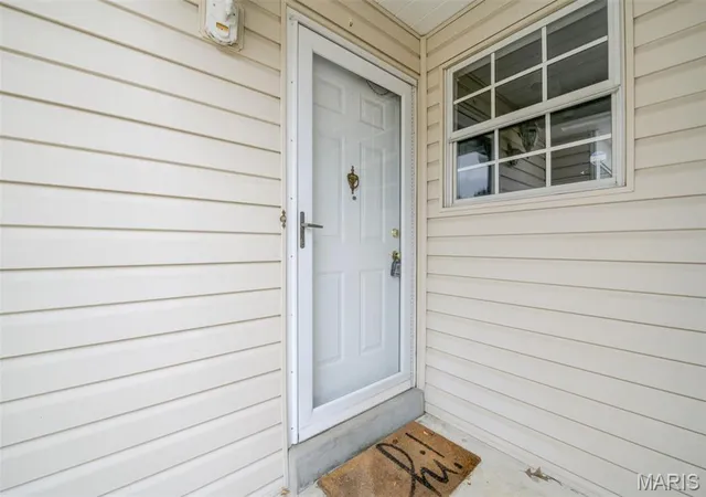 Photo 2 of House for sale at 1647 Chapman Ct, Saint Charles, MO 63303 | MLS# MIS26009454 | Listing updated on 2026-09-23