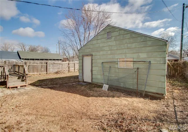Photo 44 of Single family home for sale at 3413 Milton Dr, Alton, IL 62002 | MLS# MIS26009574 | Listing updated on 2026-09-15