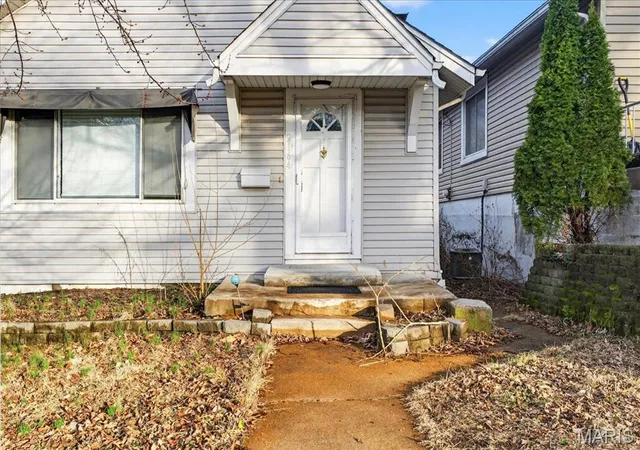 Photo 3 of Single family home for sale at 2164 Knox Ave, St Louis, MO 63139 | MLS# MIS26009693 | Listing updated on 2026-08-13