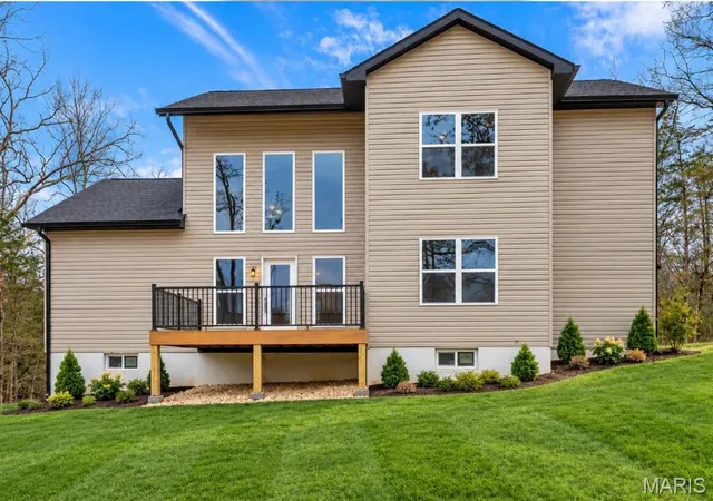 Photo 2 of Single family home for sale at 9635 Duffer Dr, Hillsboro, MO 63050 | MLS# MIS26009700 | Listing updated on 2026-10-02