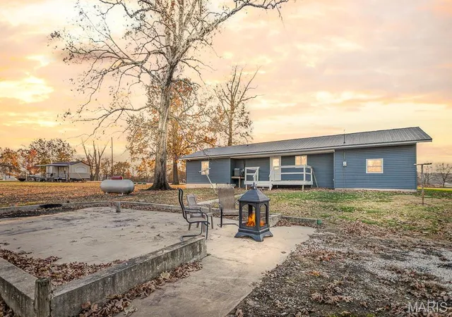 2nd image of 236 Gallinipper Rd, Hardin, IL 62047 | MLS# MIS26009746