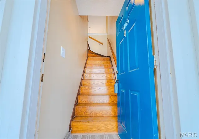 2nd image of 1465 Bobolink Pl, Saint Louis, MO 63144 | MLS# MIS26009839
