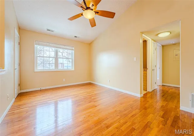 4th image of 1465 Bobolink Pl, Saint Louis, MO 63144 | MLS# MIS26009839