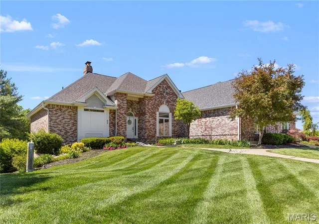 Homes for sale in Lake Saint Louis, MO | 52 Moorings Dr, Lake Saint Louis, MO 63367 | MLS# MIS26010074