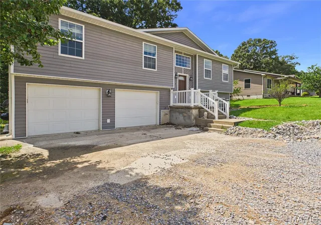Homes for sale in Poplar Bluff, MO | 177 Antler Trl, Poplar Bluff, MO 63901 | MLS# MIS26010164