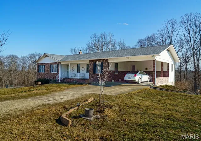 3rd image of 15799 County Road 7200, Rolla, MO 65401 | MLS# MIS26010338