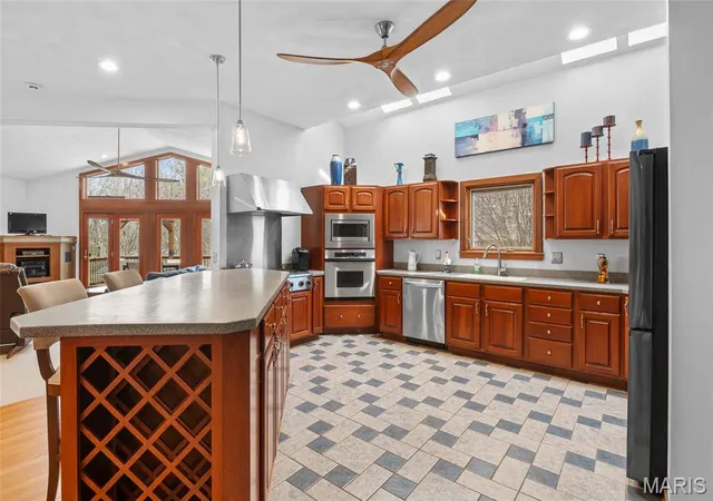 Homes for sale in Collinsville, IL | 11 Jennifer Ln, Collinsville, IL 62234 | MLS# MIS26010379