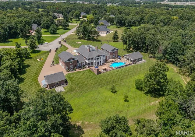 5th image of 345 Coach Rd, Lebanon, MO 65536 | MLS# MIS26010598