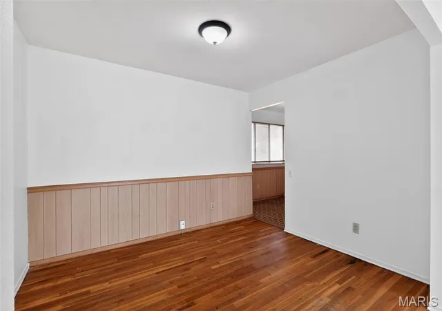 3rd image of 2515 Burchard Dr, St Louis, MO 63136 | MLS# MIS26010723