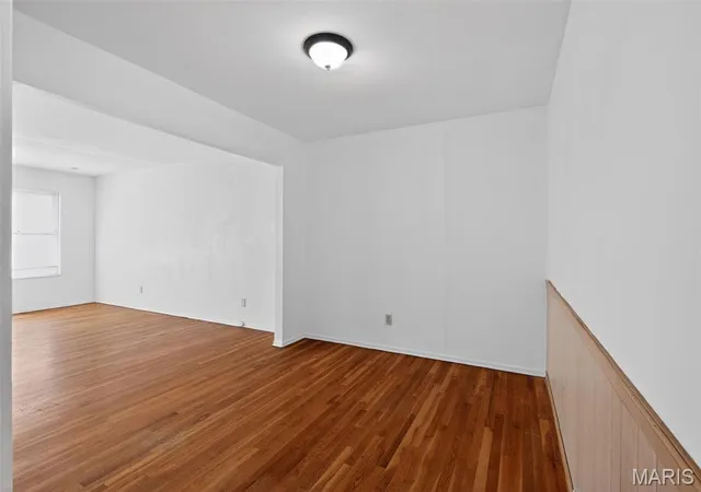 4th image of 2515 Burchard Dr, St Louis, MO 63136 | MLS# MIS26010723