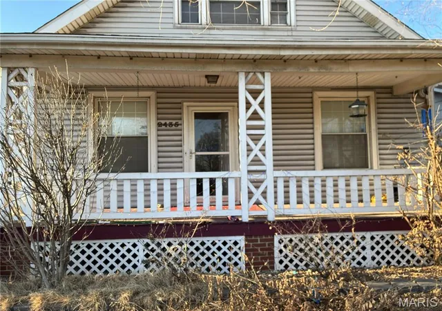 Photo 1 of Single family home for sale at 2435 Madison Ave, Granite City, IL 62040 | MLS# MIS26010750 | Listing updated on 2026-05-31