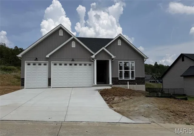 Homes for sale in Herculaneum, MO | 1522 Louisiana Dr, Herculaneum, MO 63048 | MLS# MIS26010795