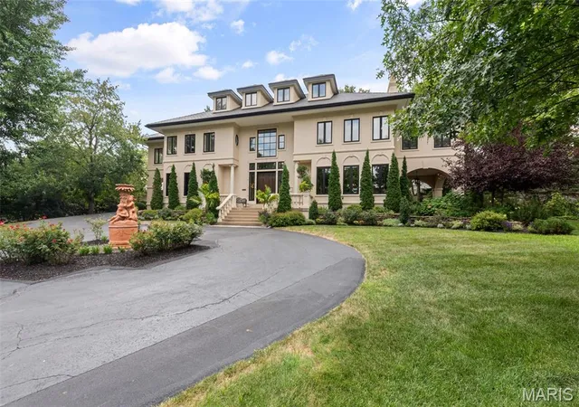 Homes for sale in Webster Groves, MO | 441 Park Rd, Webster Groves, MO 63119 | MLS# MIS26010809