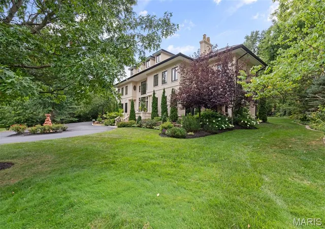 Homes for sale in Webster Groves, MO | 441 Park Rd, Webster Groves, MO 63119 | MLS# MIS26010809