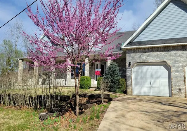 Homes for sale in Waynesville, MO | 1105 Old Hwy H, Waynesville, MO 65583 | MLS# MIS26010873