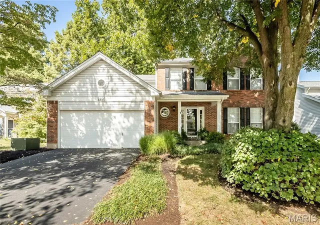Single family home for sale at 2206 Riding Spur Dr, Saint Louis, MO 63146 | MLS# MIS26011040