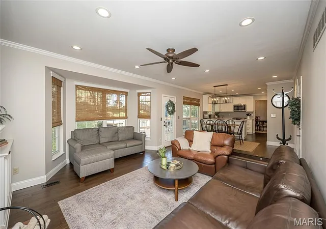 Photo 2 of Single family home for sale at 2206 Riding Spur Dr, Saint Louis, MO 63146 | MLS# MIS26011040 | Listing updated on 2026-10-08