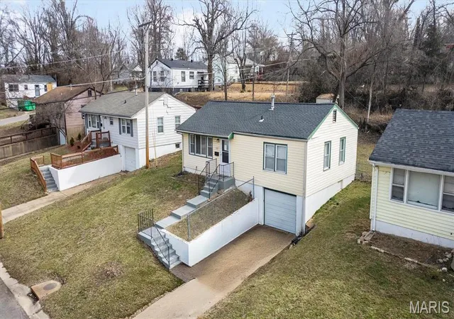 Homes for sale in Saint Louis, MO | 5632 Sapphire Ave, Saint Louis, MO 63136 | MLS# MIS26011083