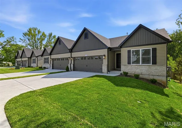2nd image of 1589 Belleau Creek Road #1 B, Saint Peters, MO 63366 | MLS# MIS26011282