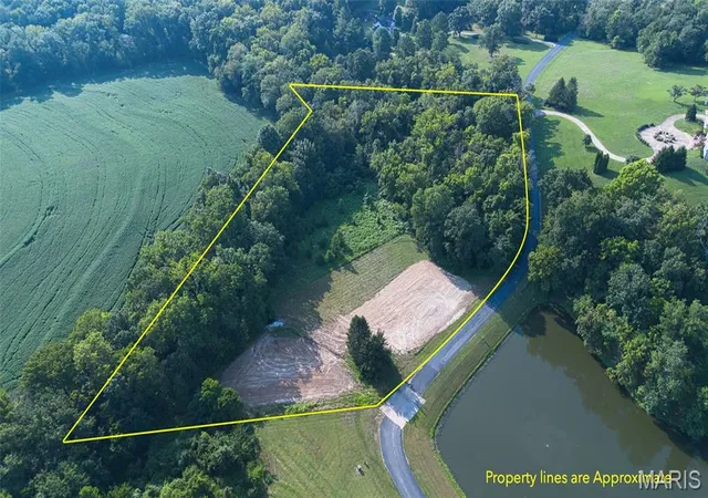 2nd image of Lakeside Lot 1 Hickory Creek East Dr, Washington, MO 63090 | MLS# MIS26011523
