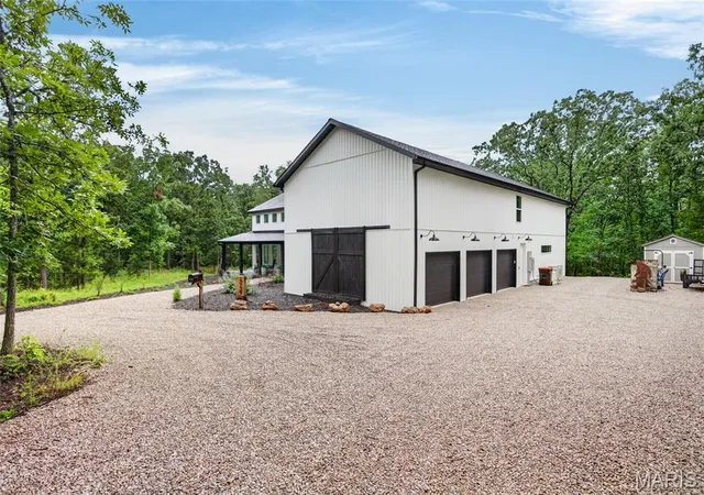 3rd image of 23239 Hwy T, Waynesville, MO 65583 | MLS# MIS26011552