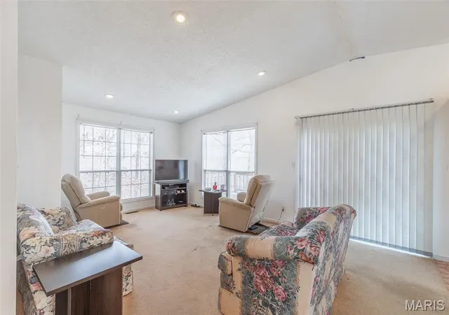 Photo 3 of Single family home for sale at 383 Red Robin, Poplar Bluff, MO 63901 | MLS# MIS26012239 | Listing updated on 2026-08-17