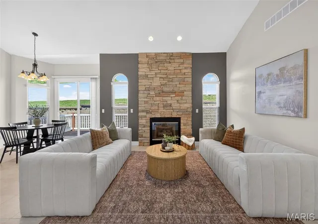 Photo 3 of Sale Pending at 216 Woodland Pl Ct, Saint Charles, MO 63303 | MLS# MIS26012256 | Listing updated on 2026-08-31