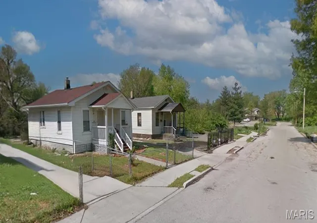 Homes for sale in East Saint Louis, IL | 2646 Renshaw Ave, East Saint Louis, IL 62205 | MLS# MIS26012297