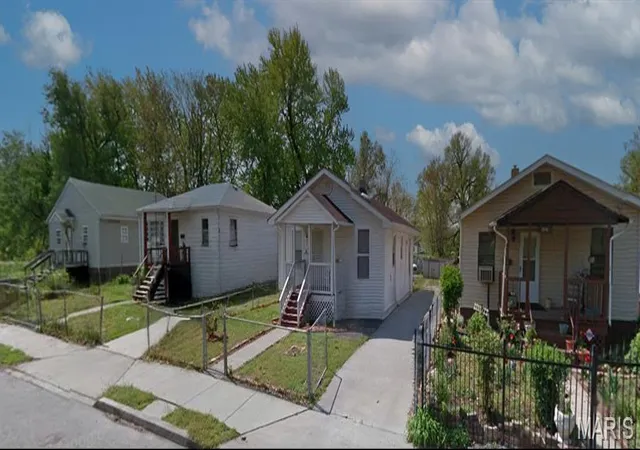 Homes for sale in East Saint Louis, IL | 2646 Renshaw Ave, East Saint Louis, IL 62205 | MLS# MIS26012297